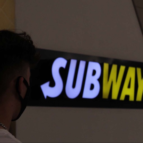 Meet your Posher, Travis - Picture 1 of 1